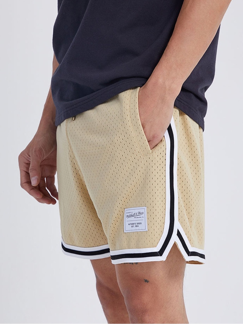 New Mitchell & Ness Mens Branded Athletic Shorts Sz Large